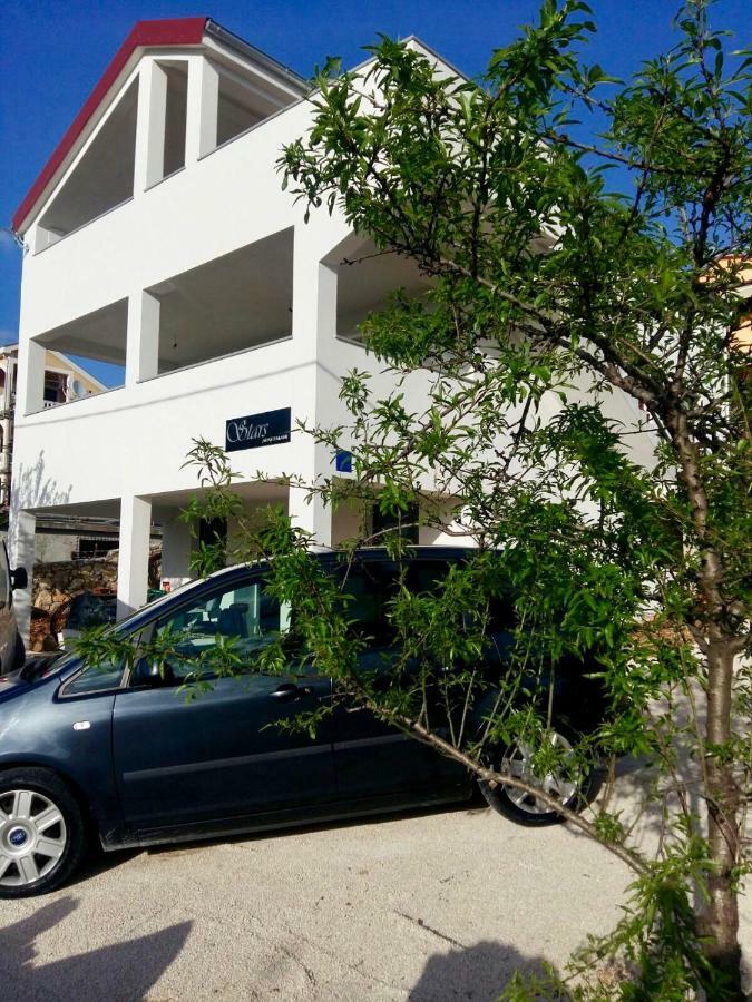 Stars Apartment Gornji Karin Exterior photo
