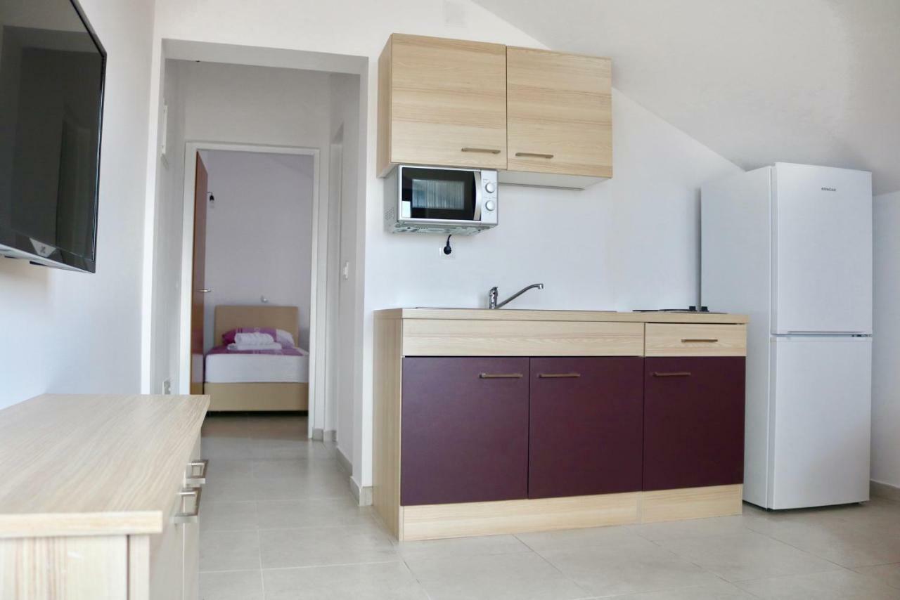 Stars Apartment Gornji Karin Exterior photo